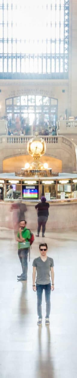 Raynor - Jaskolski logo